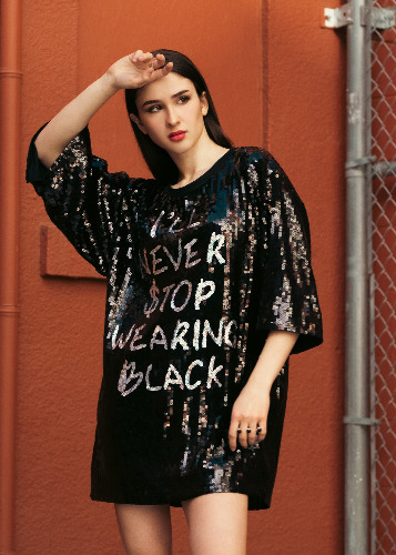 Never Stop Black Tee | One Size / Black