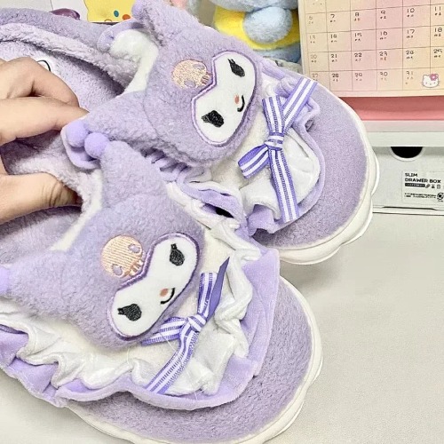 Fuzzy Friends Kawaii Slippers - Kuromi / 7-8
