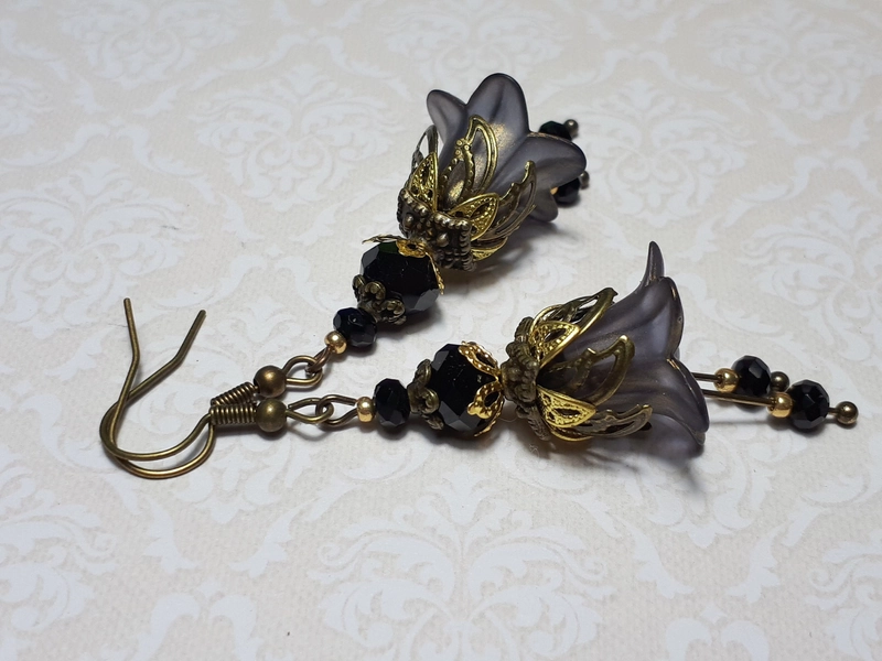Black and Gold Vintage Dangle Flower Earrings