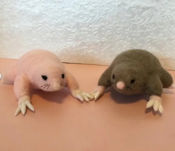 OSRS Giant mole / Baby Mole Baby Mole-Rat Needle Felted Wool Figure