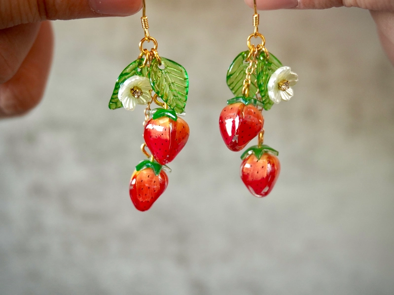 Strawberry Earrings, Fruit Food Earrings, Cute Kawaii Earrings, Cottagecore Earrings, Gift for Gardener Plant Lover