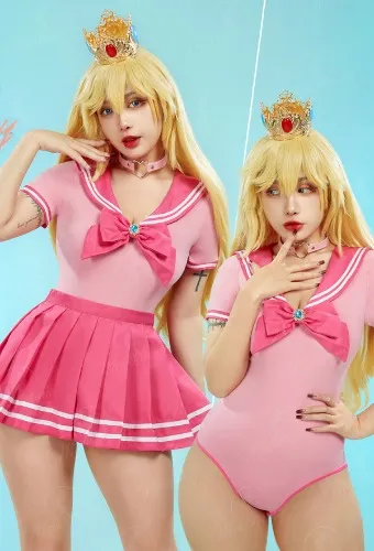 Princess Peach Schoolgirl Cosplay Set