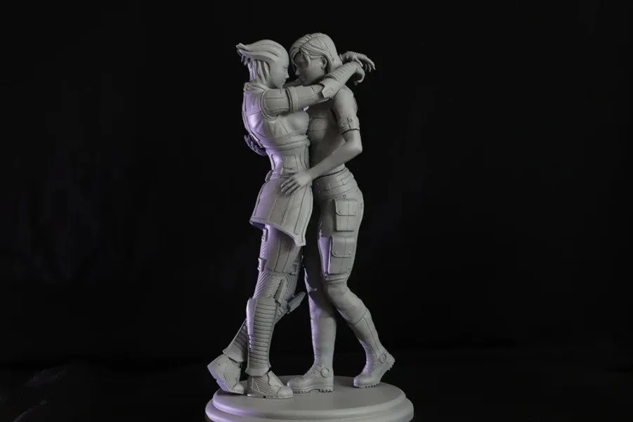 Mass Effect Liara and Shepard Embrace Eternity |  Unpainted Durable Resin 3D Printed Statue / Model Kit
