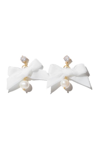 Beloved Earrings in Gold | White