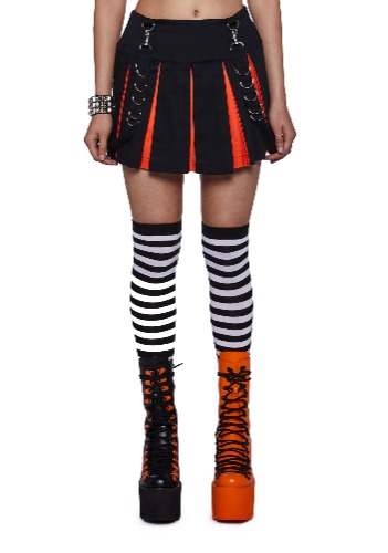 Peek A Boo Pleated Skirt | Medium