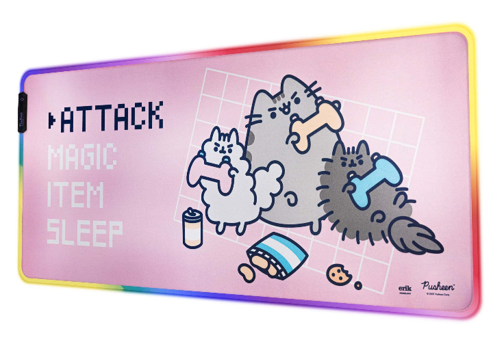 Erik Officiell Pusheen XXL RGB spelmusmatta | LED-musmatta | 900 x 400 x 4 mm halkfri gummibas musmatta RGB, RGB spelmusmatta, tangentbordsmusmatta | Pusheen gåvor | Kawaii Gaming