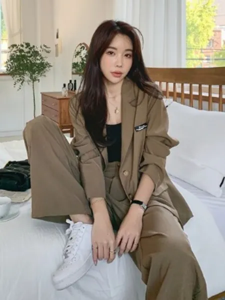 Blazer and Wide Pants!