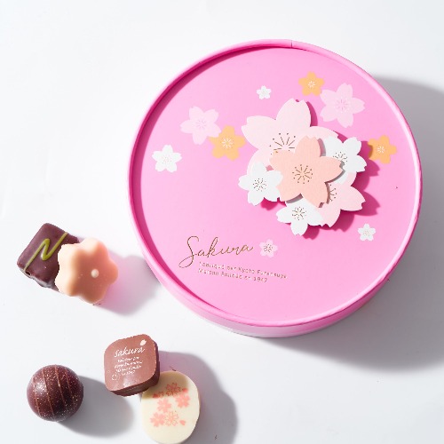 Sakura Chocolate Gift Set (11 pieces)