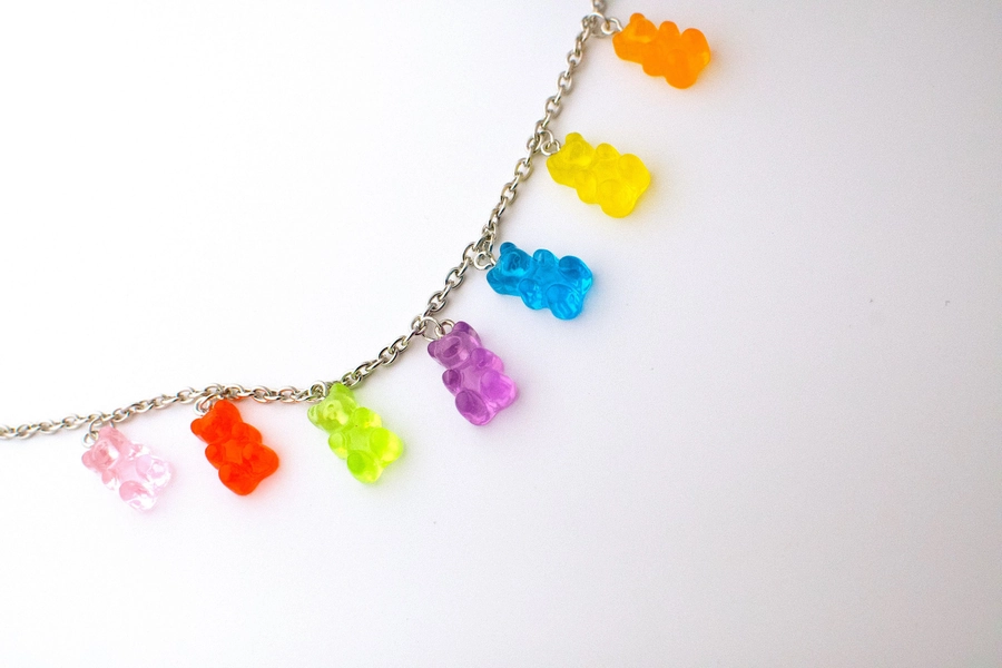 rainbow gummy bear necklace / gummy bears necklace / gummybear necklace / candy necklace / alternative necklace / alt jewelry / kawaii