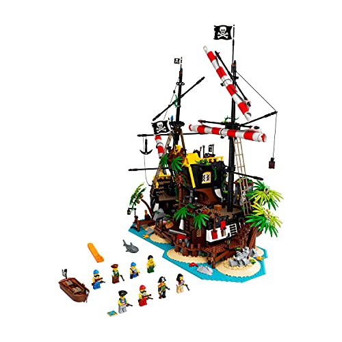 LEGO Ideas Pirates of Barracuda Bay 21322,Black - Standard Packaging