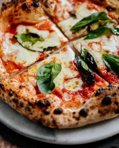 DELICIOUS PIZZA