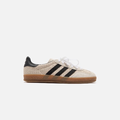 adidas Gazelle Indoor - Alumina / Core Black / Gum 3 | 6.5