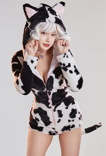 Kawaii Fluffy Bodycon Romper Pajama Black White Cow Pattern Long Sleeve Zipper Bodycon Jumpsuit Sleepwear with Choker Socks and Tail