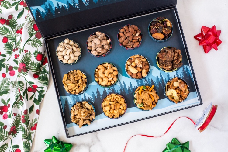 12 Days of Gourmet Nuts Advent Calendar – Holiday Gift Box with Mixed Nut Tins | Perfect Seasonal Treat for Christmas Gifting