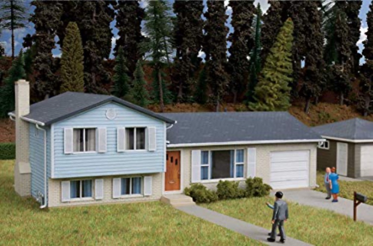 Walthers Cornerstone HO Scale Model Split-Level House, Multi-Colored - Split-Level House