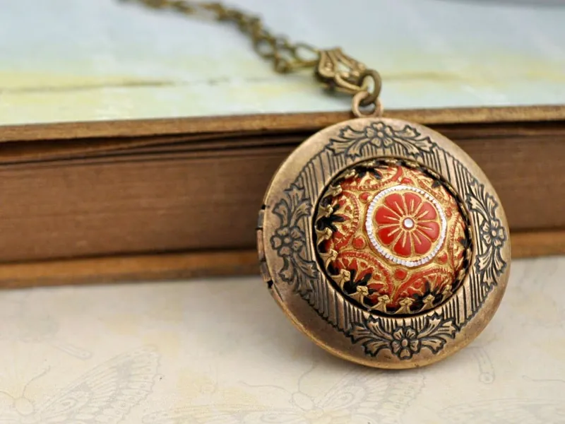 "The Great Comet of 1812" Replica Locket Necklace