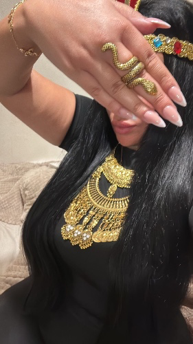 Tip your favorite €25