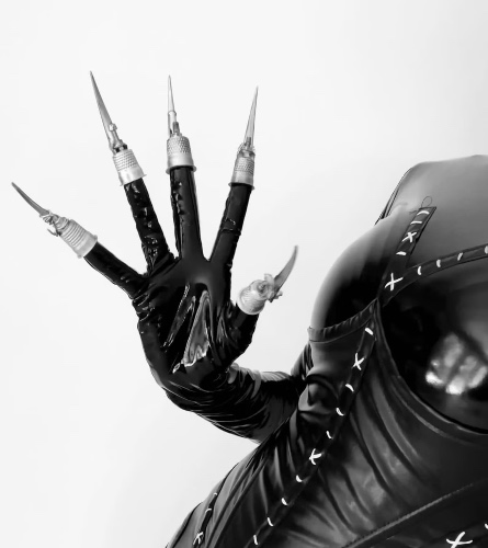 Catwoman claws - Michelle Pfeiffer version