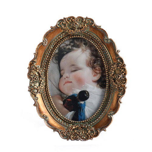 VINLIFE Vintage Picture Frames 2.5x3.5 Oval Frame Wallet Size Picture Frames Small Picture Frame Antique Brass Mini Picture Frames Photo Gallery Wall Mount and Tabletop Easel with Embossed Floral,Bronze Gold - BRONZE OVAL 2.5x3.5