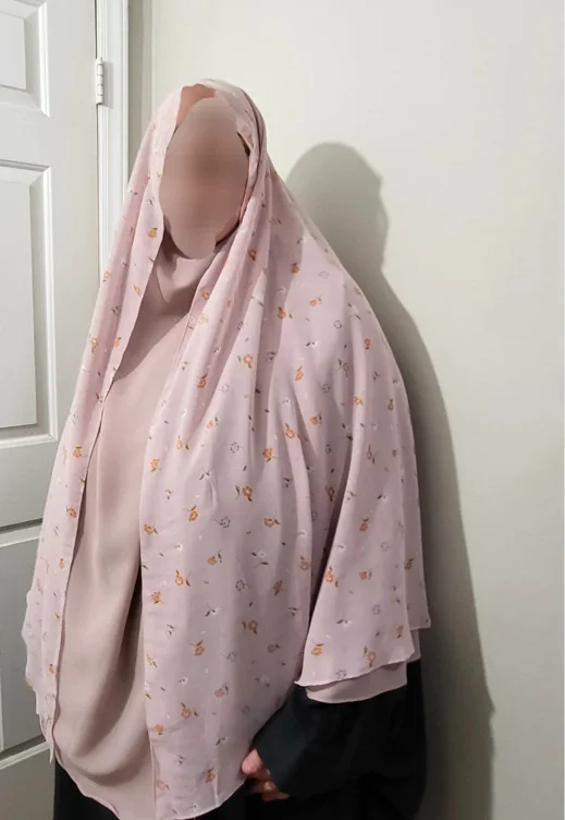 pink niqab comes with face reveal 