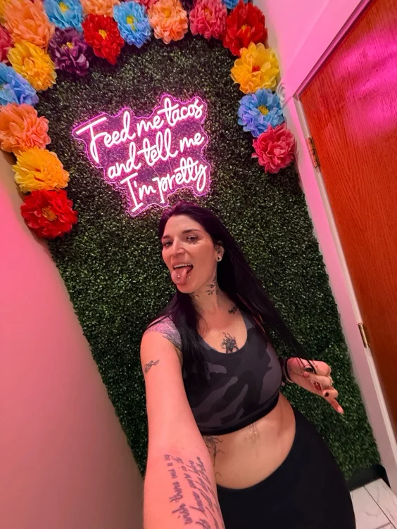 Buy me tacos 