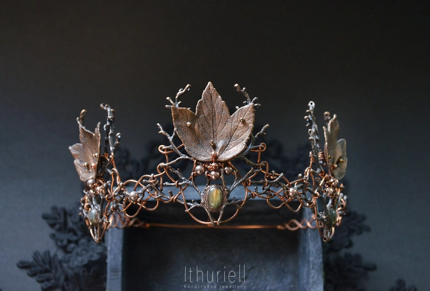 Crowned Fall - Copper Leaves Crown