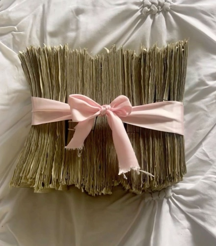 Initial 🎀