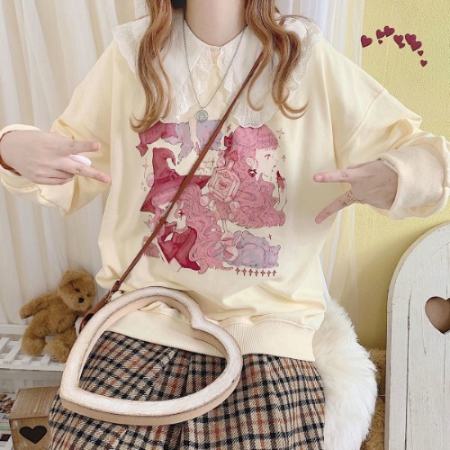 Pastel Witch Crewneck - Apricot / XL