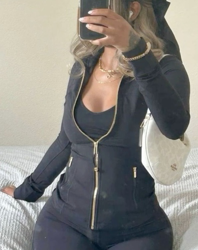 lulu jacket in black ♟️