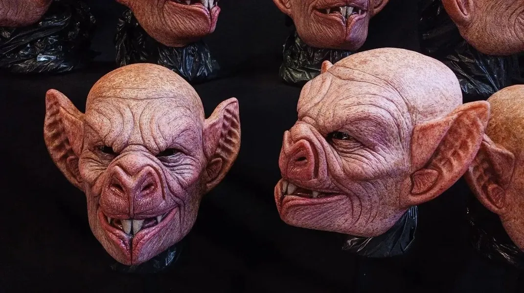 The Vampire, latex mask (Halloween type half mask) Shipping From Spain! Read info.