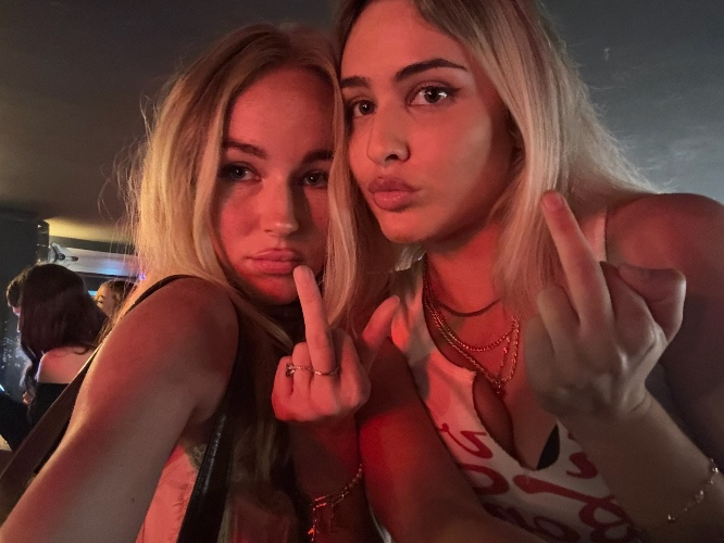 Round of drinks ♛ £44