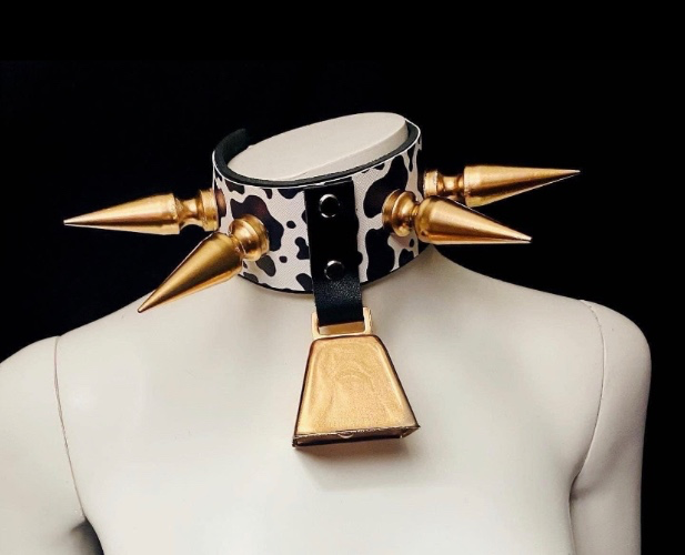 Gold Bell Cow Spiked Choker