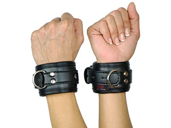 Handfesseln gepolstert und abschließbar schwarz Leder Fesseln