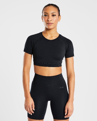 Staple Crop Top - Black | M