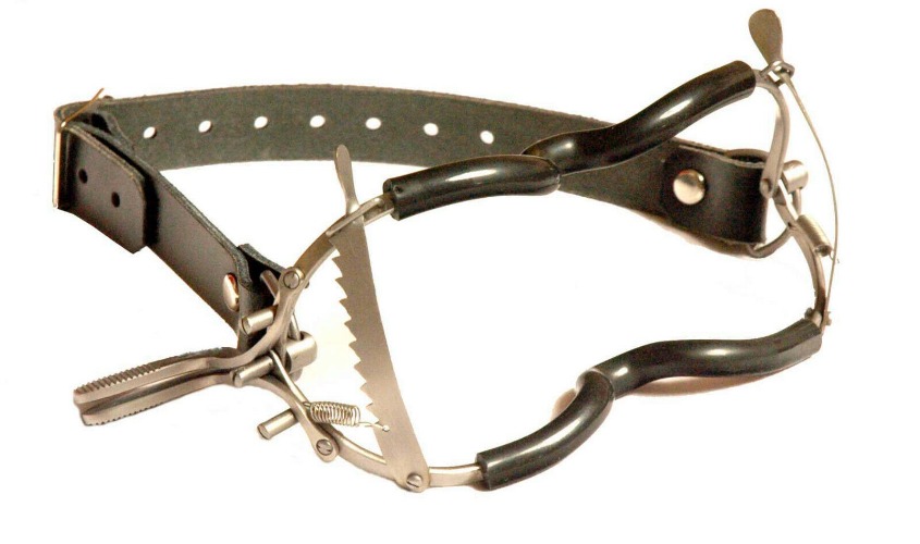 Whitehead Dental Gag Twin Ratchet PVC Coated Black Leather Strap UK