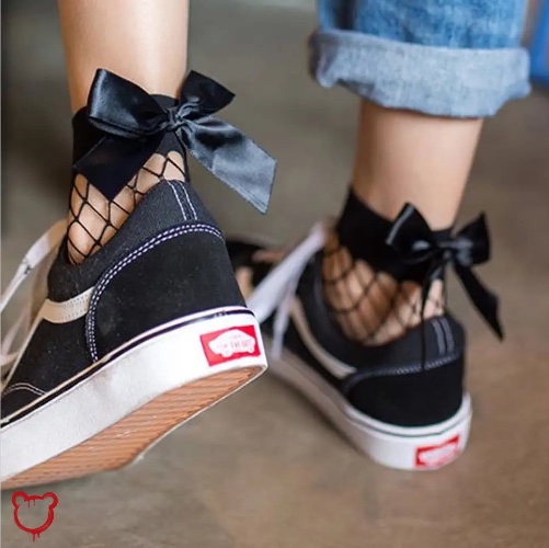 Youthful 'Bow Socks - black / One Size