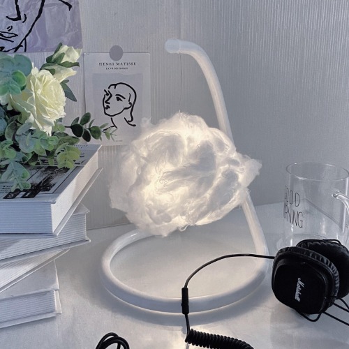 Floating Cloud Desk Lamp - White