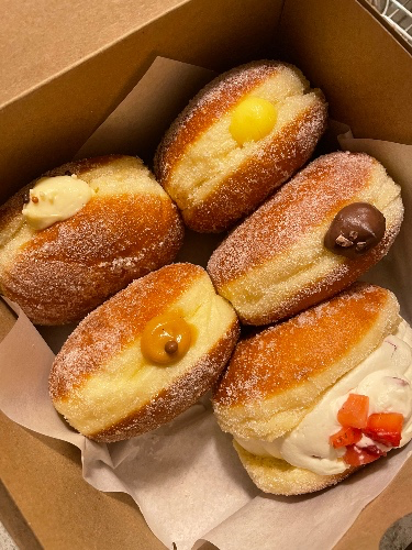 sweet treat 🍰🍩