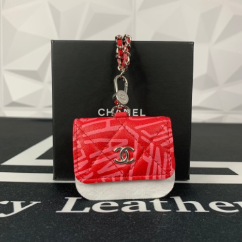 Chanel Pink Quilted Airpods Pro Case w/Chain