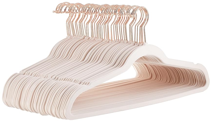 Amazon Basics Slim Velvet, Non-Slip Suit Clothes Hangers, Pack of 50, Blush Pink/Rose Gold - Paquete de 50 - Tono Rosado/Dorado