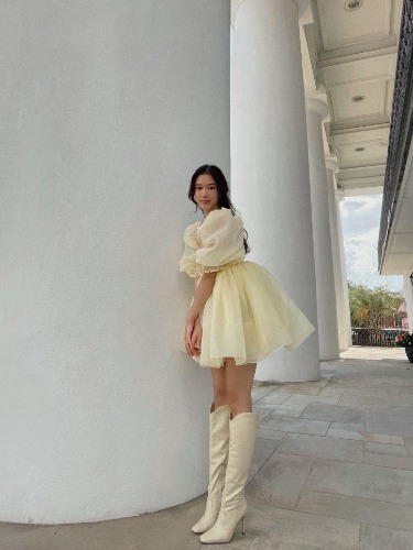 The Baby Banana Puff Dress | S