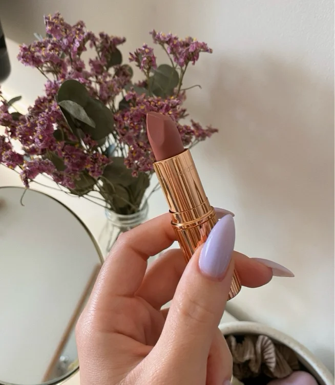 Pillow talk lipstick 🫦