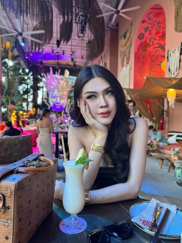 Pinky Support 🎁✨