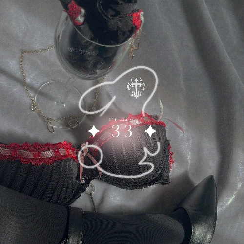 𝜗𝜚⋆₊˚ GH0ULPILL Gift