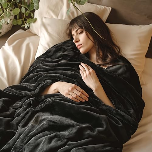 Bedsure Fleece Blanket Queen Blanket Black - Bed Blanket Soft Lightweight Plush Fuzzy Cozy Luxury Microfiber, 90x90 inches - Black - Queen (90" x 90")