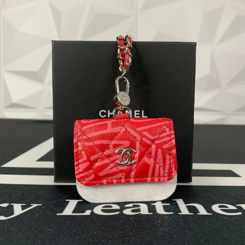 Chanel Pink Quilted Airpods Pro Case w/Chain