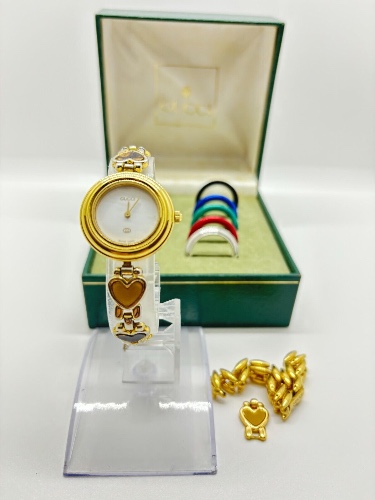 Gucci Wrist watch Bracelet 11/12.2 Change 6 Bezel Gold w/ Box Used Working