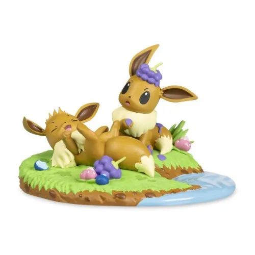 Afternoon Picnic with Eevee Evolving Personalities Figure