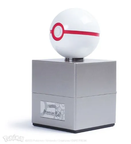 Pokemon - Premier Ball 1:1 Scale Life Size Die-Cast Prop Replica