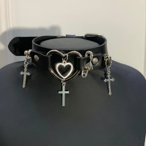 Grunge Goth PU Leather Heart Cross Choker - Black